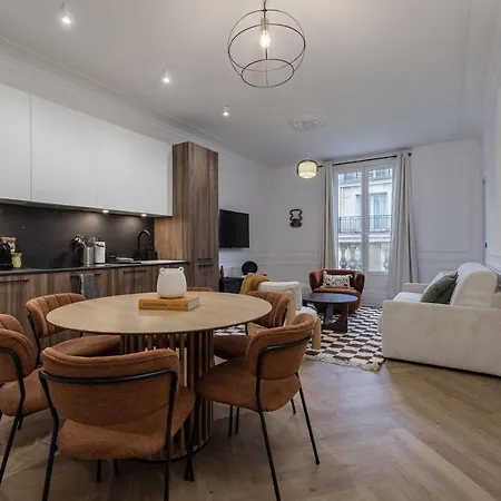 Apartment Poetic - Champs Elysees Paris