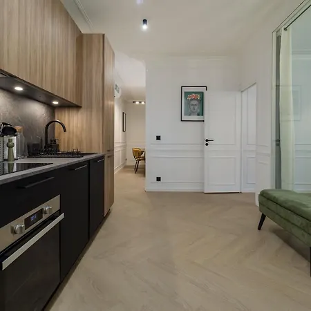 Poeticstay - Champs Elysees