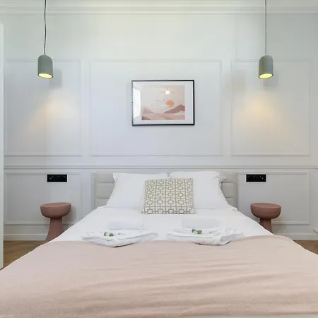 Апартаменты Poeticstay - Champs D'Elysee *