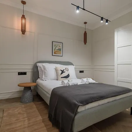 Poeticstay - Champs Elysees Lägenhet Paris