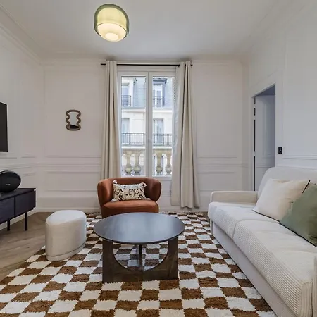 Lägenhet Poeticstay - Champs Elysees Paris