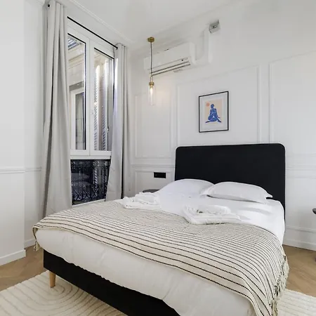 Poeticstay - Champs Elysees Lägenhet Paris