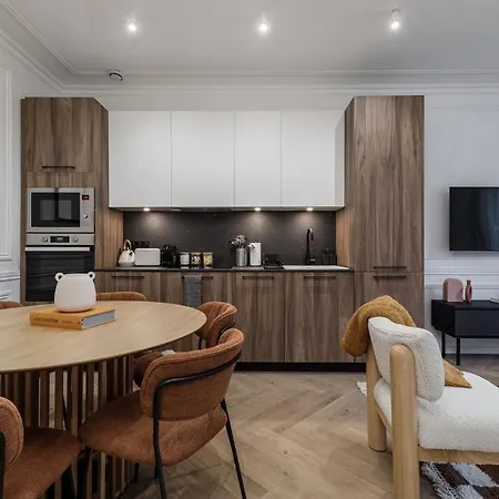 Poeticstay - Champs Elysees 公寓