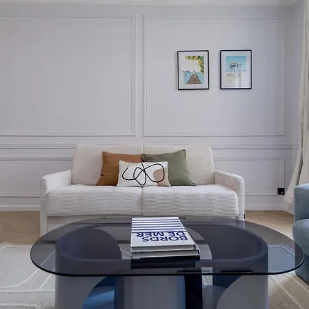 Poetic - Champs Elysees Apartment *