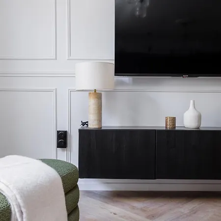 Lägenhet Poeticstay - Champs Elysees