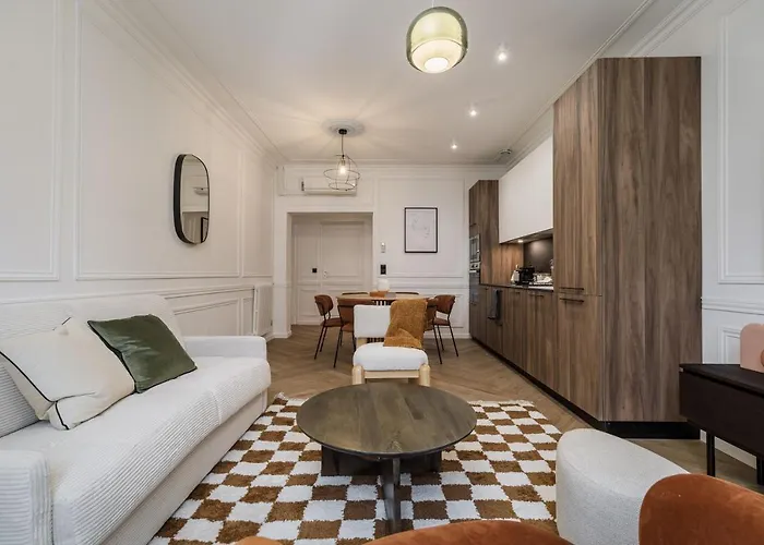 Poeticstay - Champs D'elysee * Paris