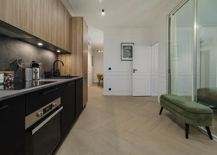 Poeticstay - Champs D'elysee