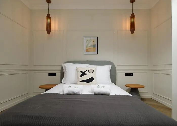 Апартаменты Poeticstay - Champs D'Elysee *