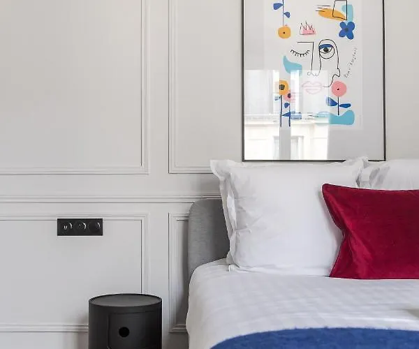 Апартаменты Poeticstay - Champs D'Elysee Париж