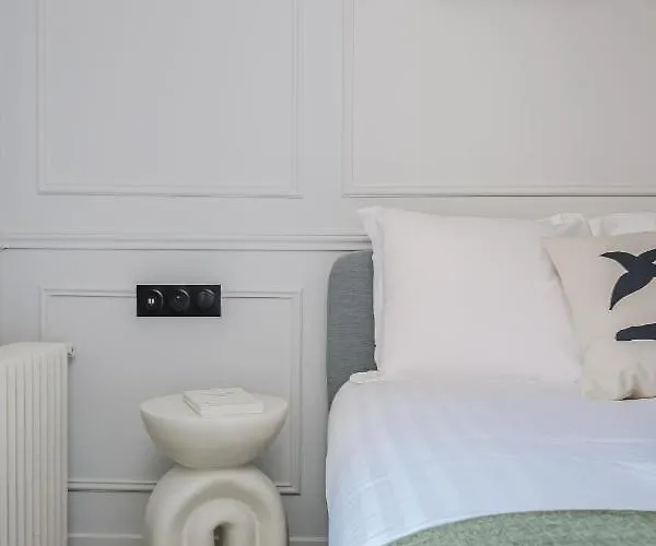 Poeticstay - Champs D'elysee *