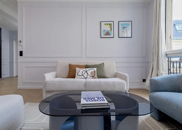 Poeticstay - Champs D'elysee Apartamento *