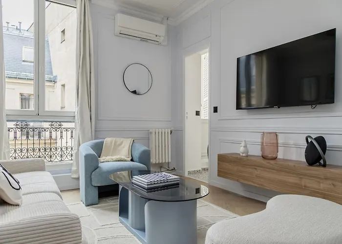 Poeticstay - Arc De Triomphe * פריז