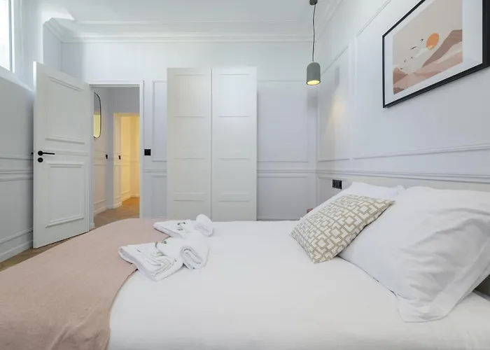 Poeticstay - Champs D'elysee * Paris