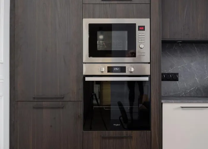 Poeticstay - Champs D'elysee *