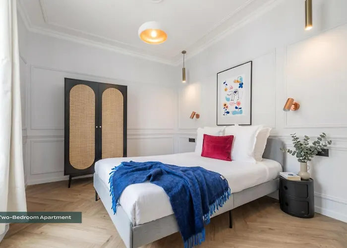 Poeticstay - Champs D'elysee