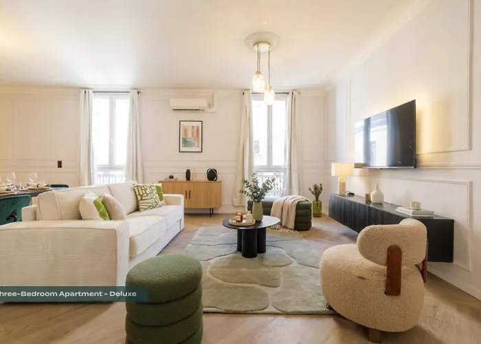 Poeticstay - Champs D'elysée * Parigi