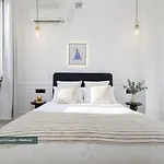 Poeticstay - Champs D'elysee Daire *