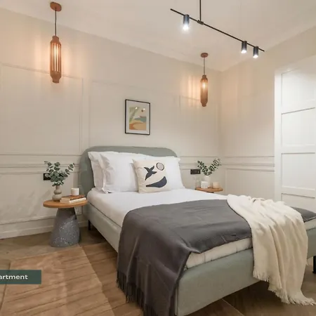 Poeticstay - Champs D'elysee Daire Paris