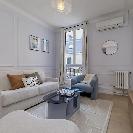 Poeticstay - Champs Elysees Apartament Paryż