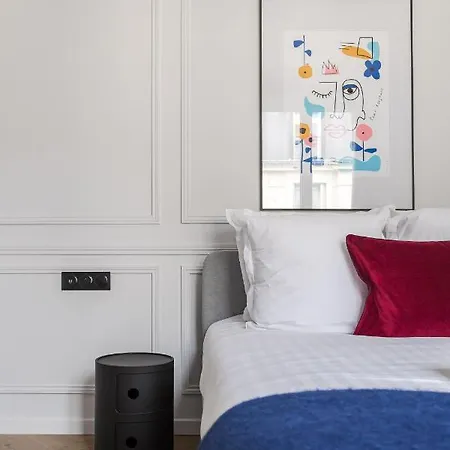 Apartament Poeticstay - Champs Elysees Paryż