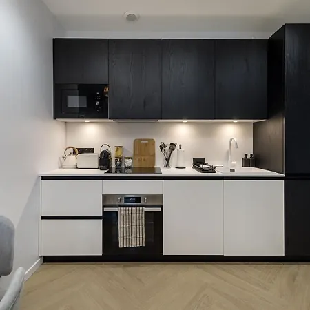 Poeticstay - Champs Elysees