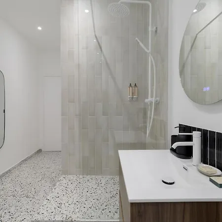 Poeticstay - Champs Elysees Apartament Paryż