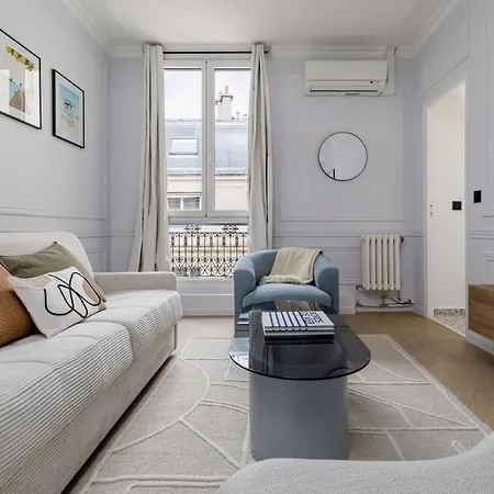 Poeticstay - Champs Elysees *