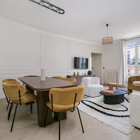 Poeticstay - Champs Elysees * Paryż
