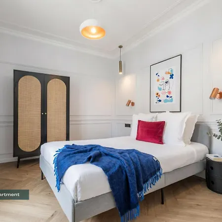 Poeticstay - Champs D'elysee