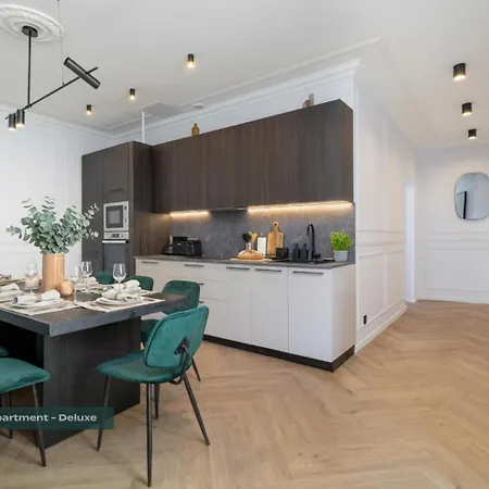 Apartament Poeticstay - Champs D'elysee Paryż
