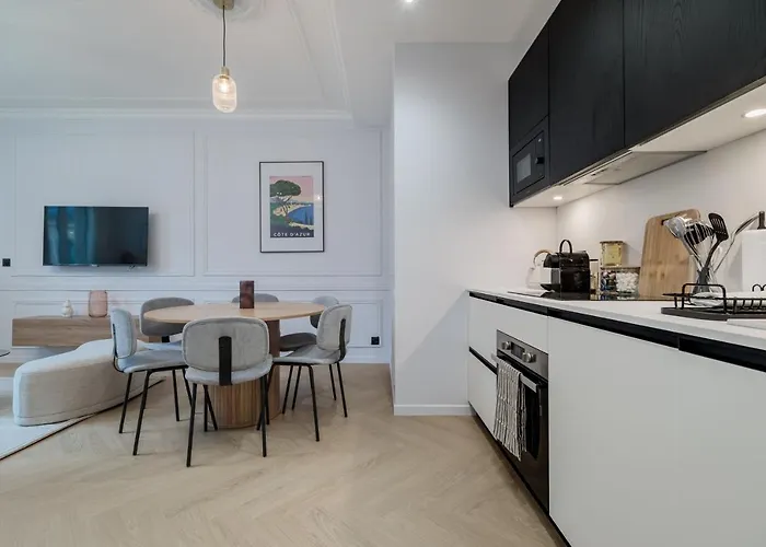 Poeticstay - Arc De Triomphe *